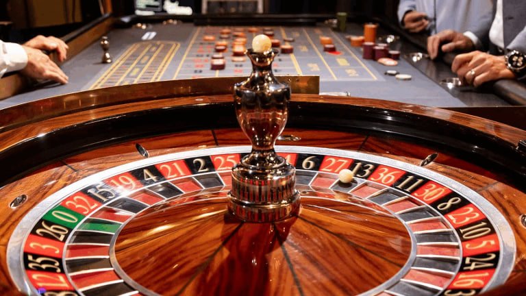 Vegas99 App မိုဘိုင်းအက်ပ် ဂိမ်းများ — Sports Betting နှင့် Esports Live ကစားနေသော Myanmar ကစားသူ မြင်ကွင်း